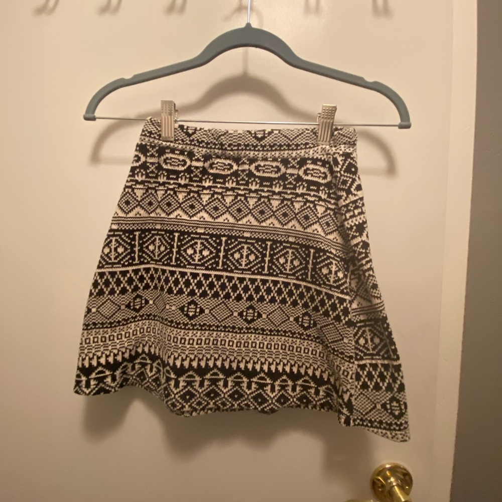 ⭐️ B-Jewel Skater A-Line skirt XS